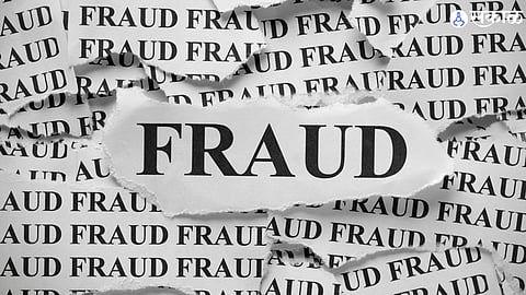 online fraud share market 50 crore transactions on various bank accounts two arrested