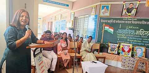 दौंडजमध्ये महिलांचा सन्मान