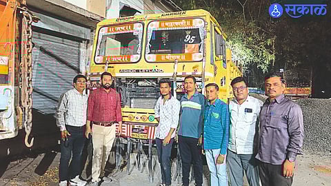 Sand vehicle seized by revenue department team.