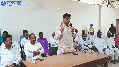MLA and former revenue minister Balasaheb Thorat speaking at the planning meeting of Bharat Jodo Nyay Yatra.