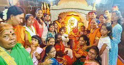 वाल्हेत श्री भैरवनाथ व देवी जोगेश्वरी देवीचा हळद समारंभ संपन्न