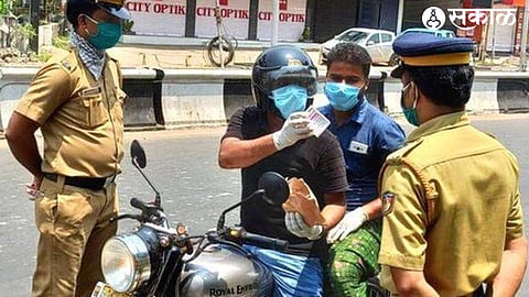 vehicle checking police File Photo