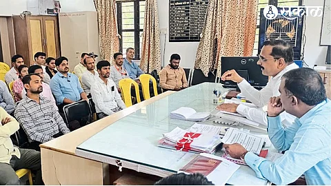 Provincial Officer Babasaheb Gardhove while imparting training to Sub Inspectors.