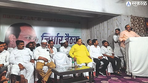 Speaking at the Bhusawal determination meeting, former MLA Santosh Chaudhary.