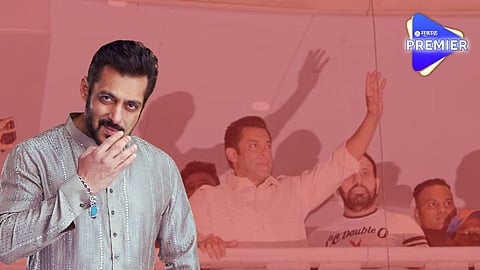 Salman Khan Eid : सलमान बाल्कनीत येताच चाहत्यांमध्ये चढाओढ; पोलिसांनी केला लाठीमार, काय घडलं नेमकं ? 