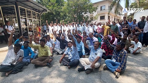 Hospital workers protest after Patients relatives assaulting doctor hospital Staff In Thane marathi news rak94
