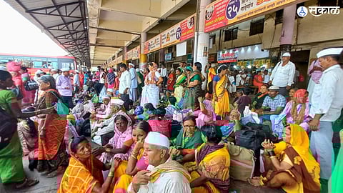chaitra ekadashi vitthal rukmini darshan