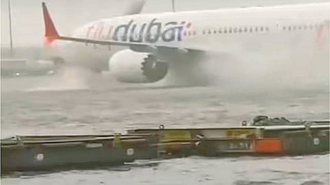 unseasonal rain update dubai uae rain airport closed due to heavy rain and storm