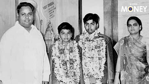 richest man mukesh ambani used to live in chawl kabutar khana where one bathroom for 100 people