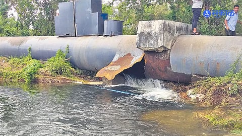 Mumbai News: मुंबईकारांनो सावधान; या ठिकाणी होत आहे दुषीत पाणीपुरवठा; नागरिक हैराण