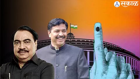 Eknath Khadse, Pramod Mahajan