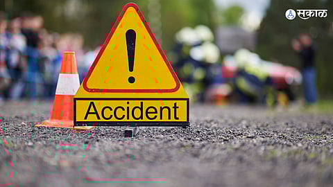 ashtavinayak highway car and container accident three died during treatment
