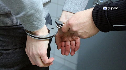 Crime News: पोलीसांनी टाकला घरावर छापा, बांगलादेशी जेरबंद