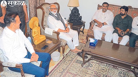 BJP leader Girish Mahajan met and discussed with NCP leader Chhagan Bhujbal at Bhujbal farm along with MLAs Rahul Dhikle, Ranjan Thackeray, Prashant Jadhav etc.