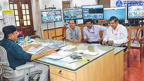Election Decision Officer Babasaheb Pardhe and colleagues.
