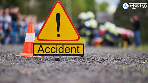 Five people killed and 5 injured in accident on Mohol Pandharpur Palkhi route 