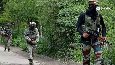 3 terrorists killed in encounter in Jammu and Kashmir kulgam Latest marathi News