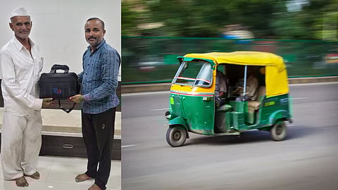Rickshaw Driver Elderly Couple Jalgaon