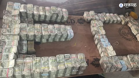 Jharkhand ED Raid : 15 हजार पगार, 10 हजार लाच.. अन् घरात सापडले 30 कोटी; नोकराच्या घरातली कॅश कुणाची? 'या' मंत्र्यांचं कनेक्शन?