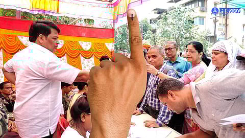 Kalyan Loksabha: प्रशासनाचा भोंगळ कारभार, मतदार यादीत नाव नसल्याने मतदार हैराण