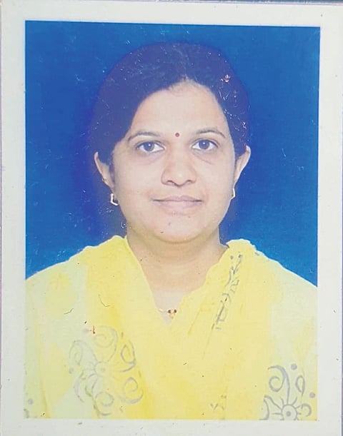 पोकळ आश्वासने करा कमी; रोजगाराची द्या हमी