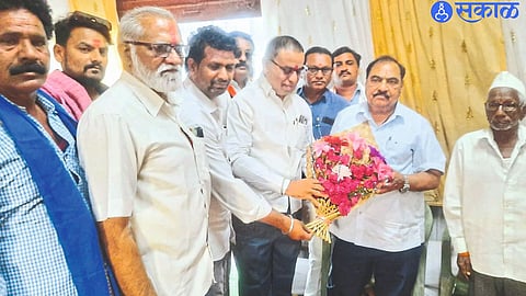 Activists welcoming and felicitating Eknath Khadse when he came to campaign for BJP candidate Raksha Khadse in the taluka on Friday.