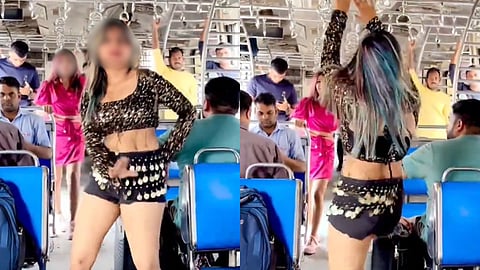 Bhojpuri Music in Mumbai local Train