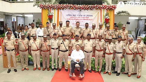 Police Commissioner Sandeep Karnik, Deputy Commissioner Prashant Bachhao, Assistant Commissioner Sandeep Mitke etc. along with retired police officers-executives of City Police Commissionerate.