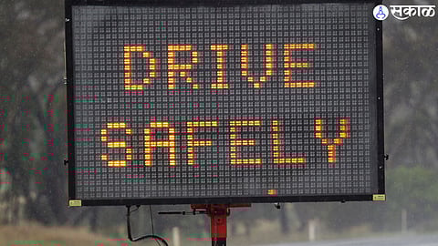 safety measures in monsoon Drivers should drive safely during rainy season