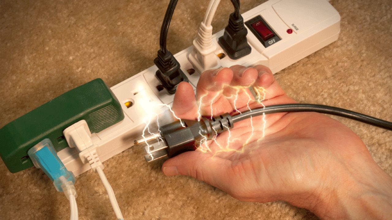 Electric Shock in Dapodi Village