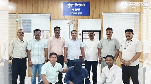 A suspect who had been absconding for one and a half years was arrested. including the anti-gang squad of the city crime branch.