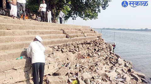 Ghats at the Tapi-Poorna