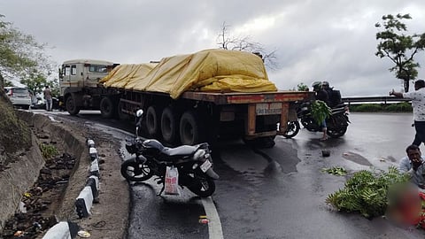 Khambatki Ghat Accident