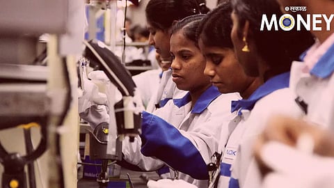 Labour Ministry On Foxconn iPhone Plant