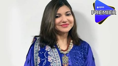 धक्कादायक! अलका याज्ञिक यांना अचानक ऐकू येणं झालं बंद , व्हायरल अटॅकनंतर चाहत्यांना केली 'ही' विनंती