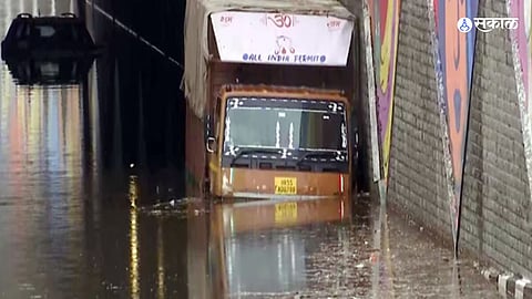 Delhi Rain Updates : दिल्लीत जीवघेणा पाऊस! अंडरपासमध्ये बुडून तिघांचा मृत्यू, पावसामुळे आतापर्यंत १२ जणांचा मृत्यू