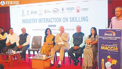 Speaking at the Industry Interaction of Skilling meeting, Central Skill Development and Industry Secretary Manoj Kumar Tiwari, present Skill Development Commissioner Nidhi Chaudhary, Divisional Commissioner Pravin Gedam,