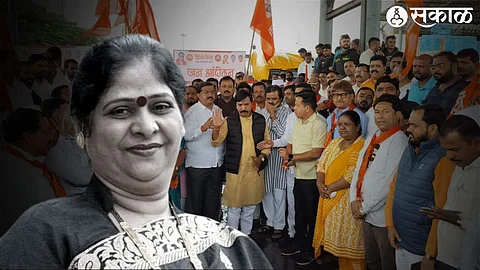 Shobha Magar & UBT agitation at ghoti toll naka