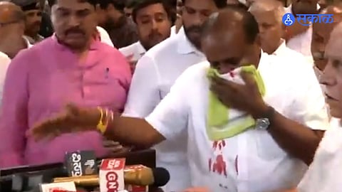 HD Kumaraswamy Viral Video