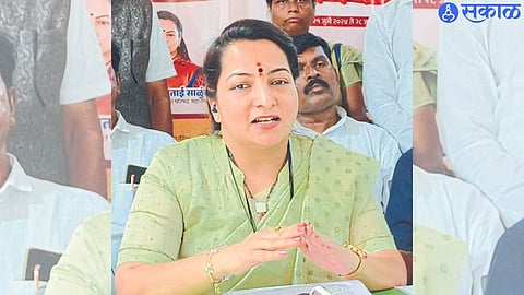 komal salunkhe dhobale