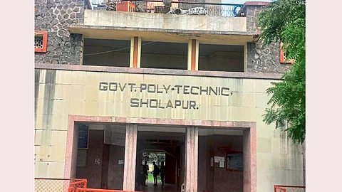 government polytechnic college solapur