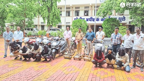 A team of LCB along with senior police officers were present during the inspection of the stolen goods.