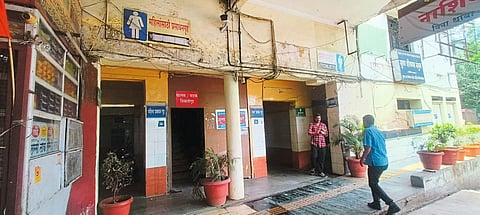 स्वच्छतागृहाच्या नावाखाली महिलांची लूटच