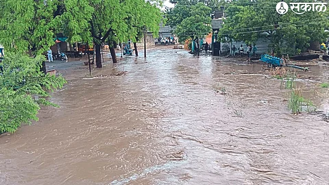 The flood occurred in the Pandhari wat stream passing through the village.