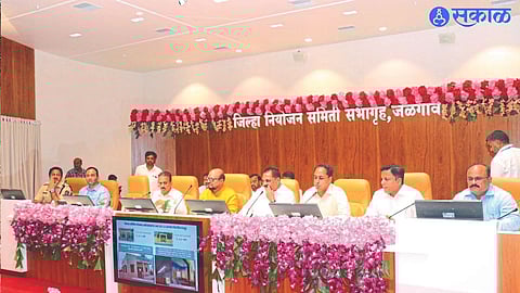 Guardian Minister Gulabrao Patil, Minister Girish Mahajan, Anil Bhaidas Patil, District Collector Ayush Prasad etc. attended the meeting of District Planning Committee on Thursday.