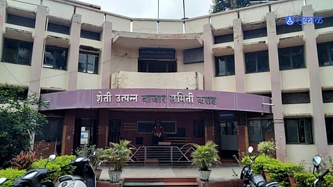 ले अॅड. उंडाळकर गटाचे युवा कार्यकर्ते विजयकुमार कदम यांना पहिल्यांदा सभापती पदी संधी देण्यात आली होती.