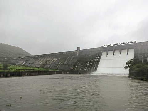 डिंभे धरणाच्या विसर्गामुळे नदीकाठच्या गावांना इशारा