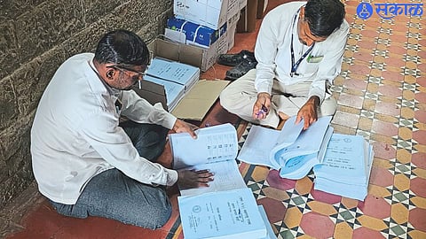 Officials of the District Election Department while stamping the draft electoral roll.