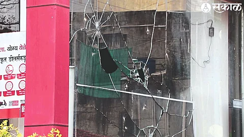 A bike showroom was damaged by stone pelting by unidentified persons during the bandh on Friday against the oppression of Hindus by Hindutva organizations in Bangladesh.