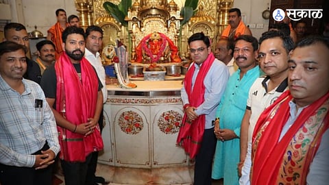 Rohit Sharma Visits Siddhivinayak Temple with T20 World Cup 2024 Trophy
